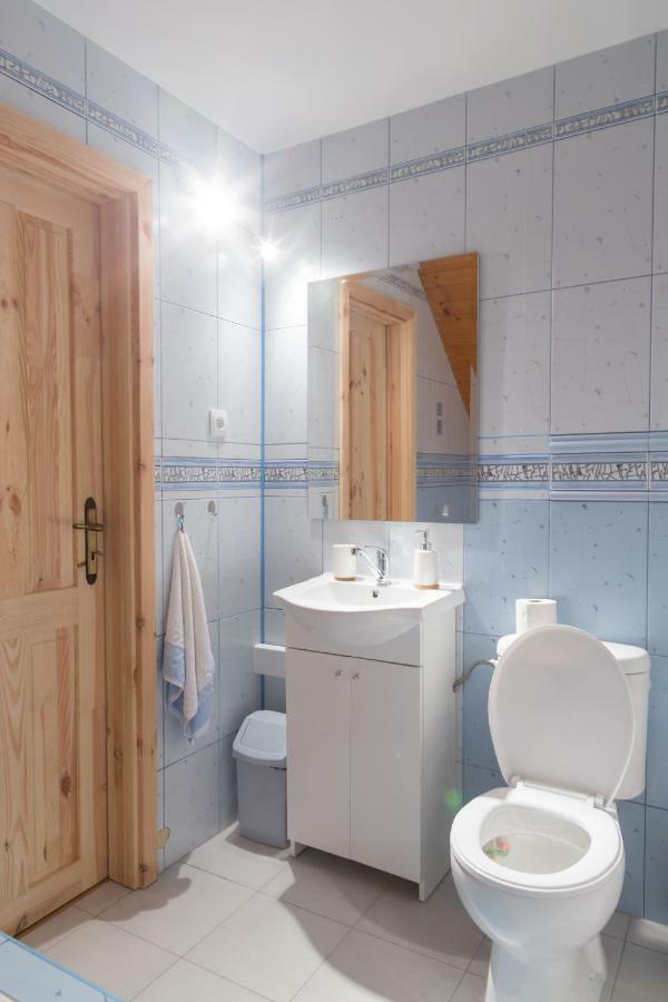 Ubytovanie Adina Poltár Exterior foto